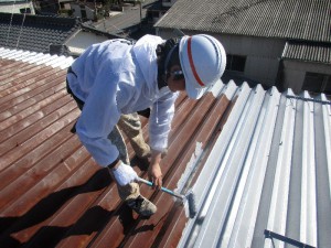 岐阜県関市 折板　トタン屋根塗装　カーボマスチック１５塗り