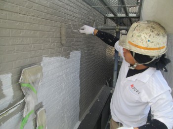 岐阜県関市向陽台　塗装工事中塗り　Ｎ様邸