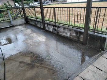 土間高圧洗浄