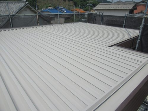 岐阜県関市十六所　鋼板屋根塗装工事　セキスイハイムの家