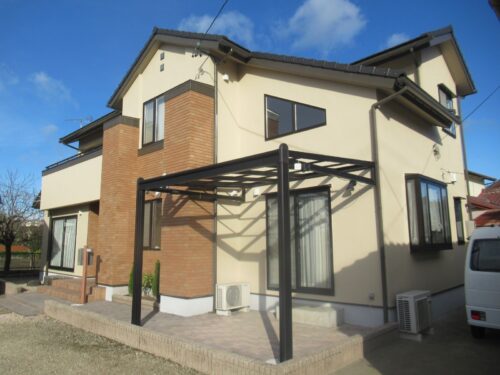 岐阜県加茂郡　サイディング塗り替え　ベランダ防水改修や屋根の棟瓦のビス固定を行いました