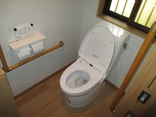 加茂郡富加町　トイレ間仕切り工事・増築工事・トイレ設置