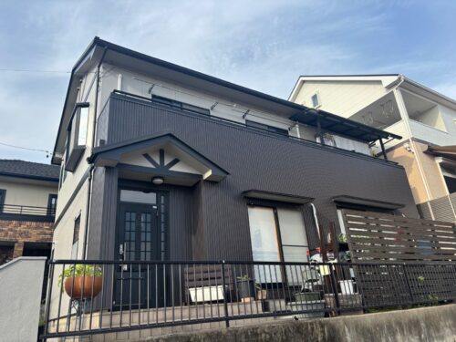 各務原市の外壁塗装事例｜シリコン塗装とベランダ板金カバー